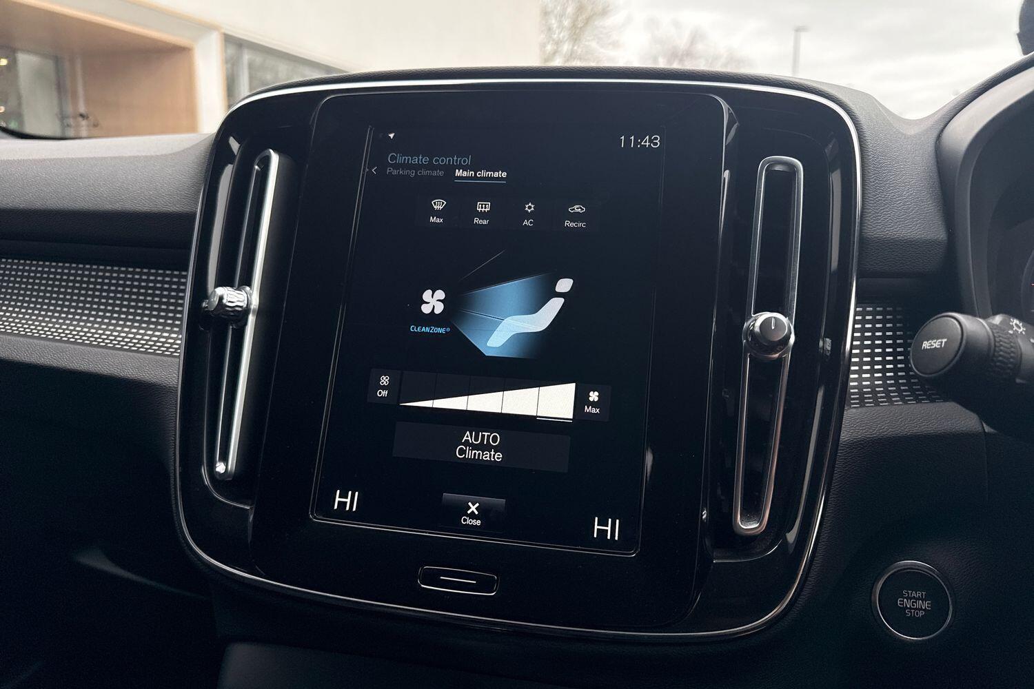 Used Volvo XC40 2021 for sale - 77657935: Photo 38