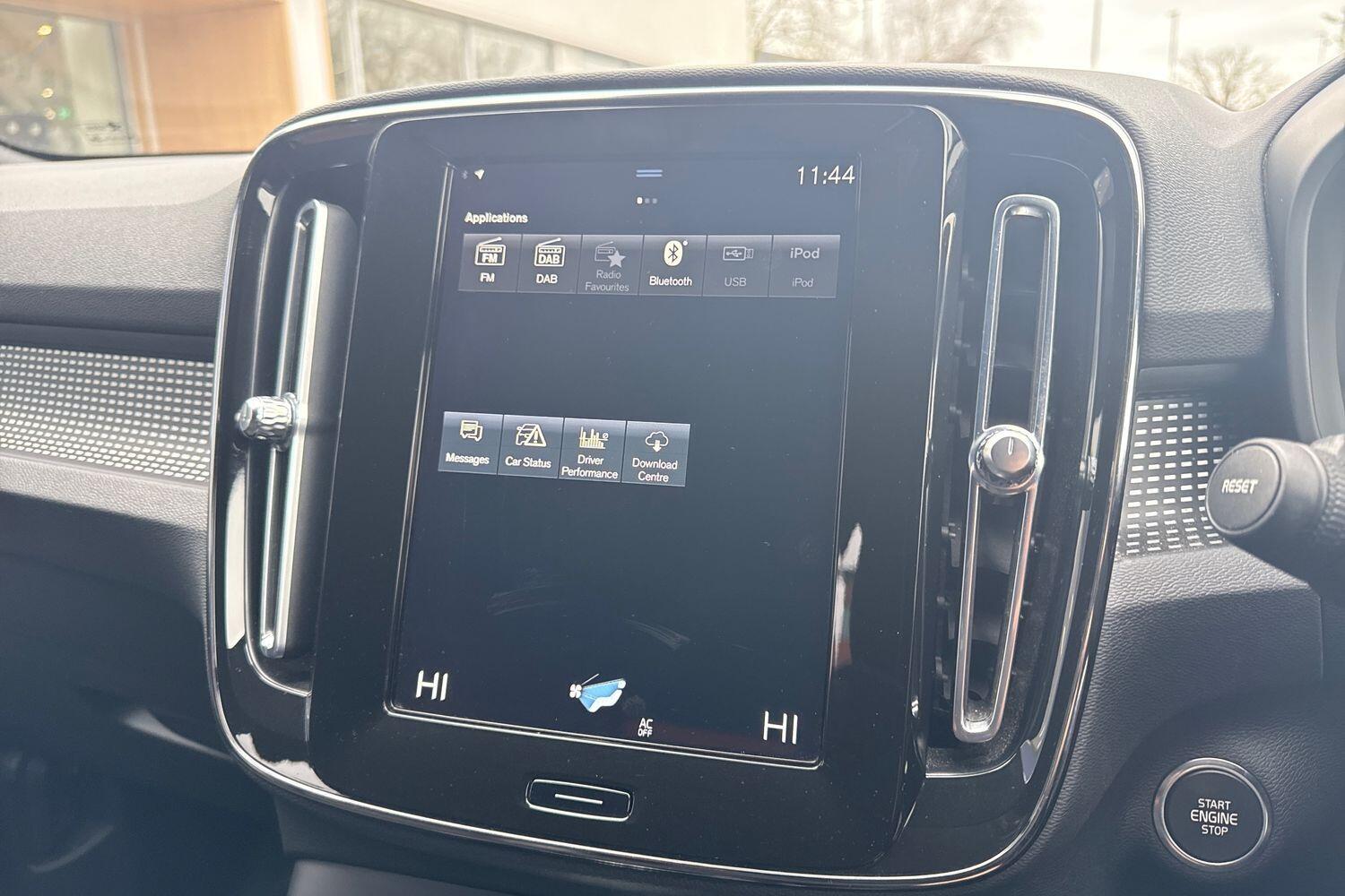 Used Volvo XC40 2021 for sale - 77657935: Photo 39