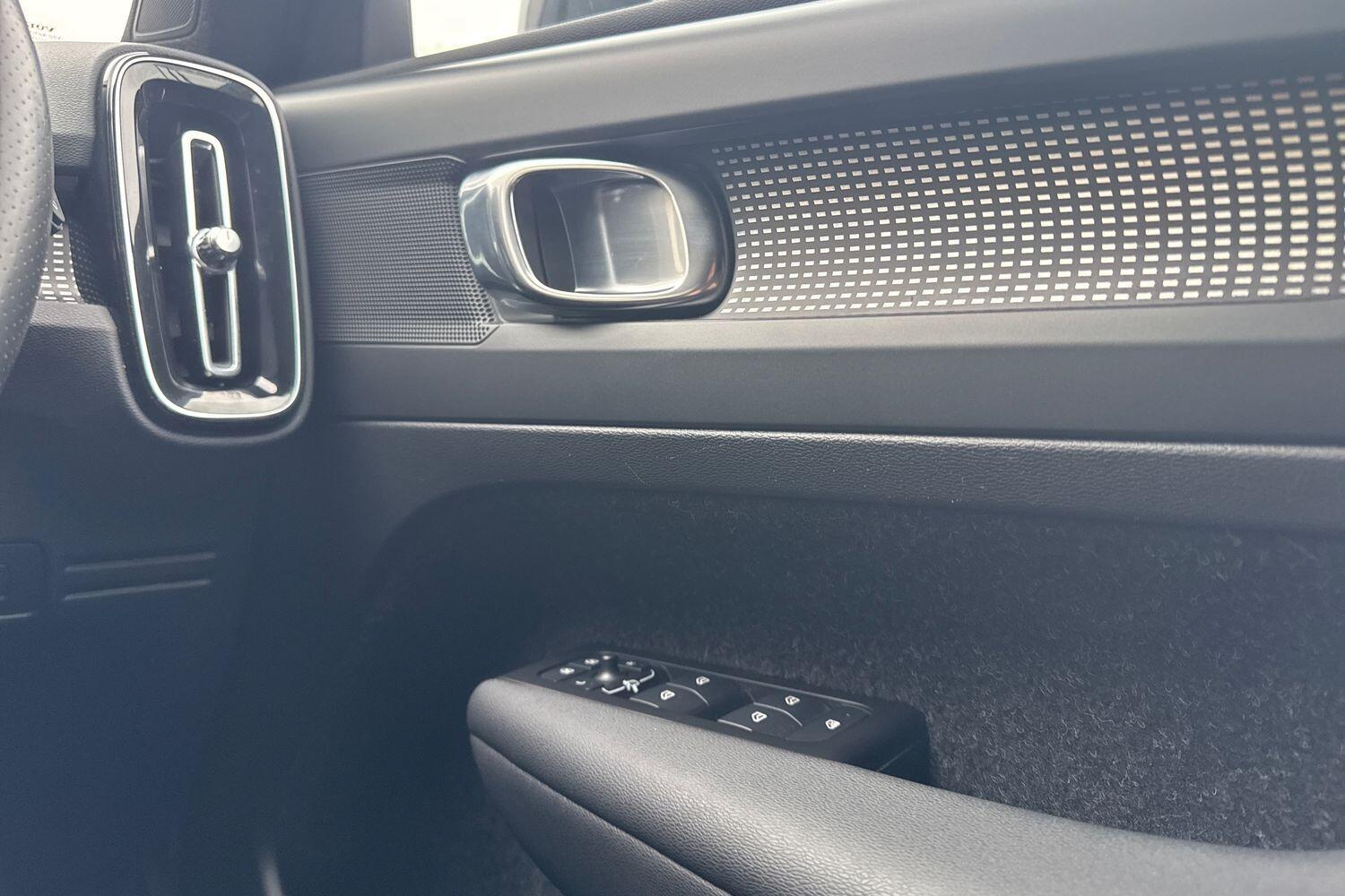 Used Volvo XC40 2021 for sale - 77657935: Photo 41