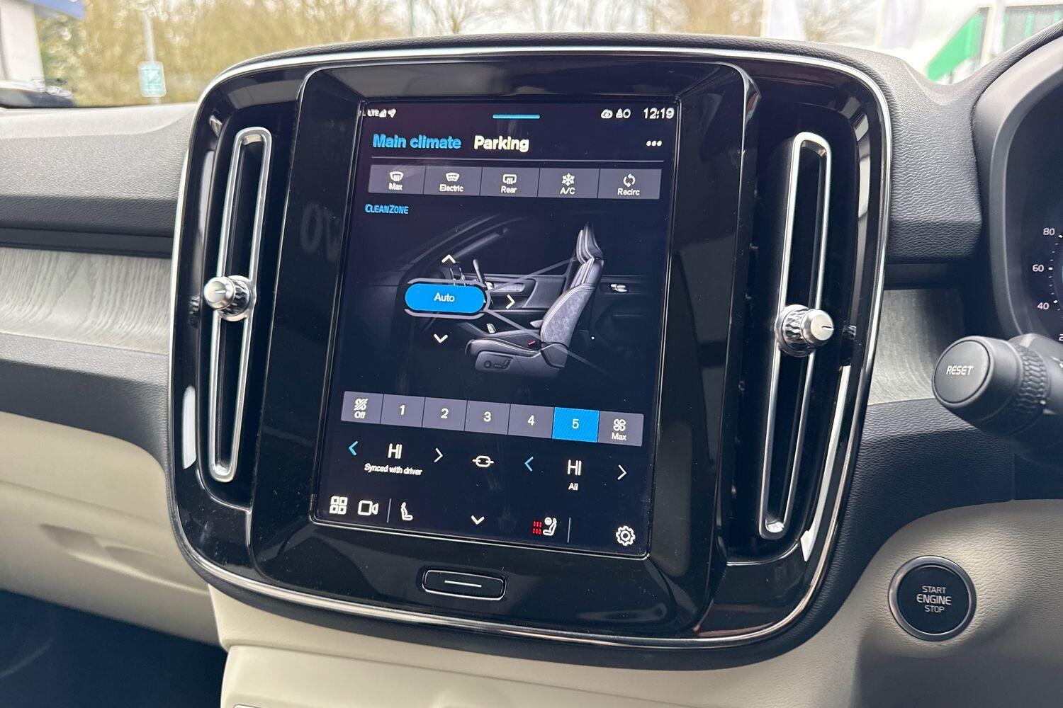 Used Volvo XC40 2022 for sale - 77523835: Photo 39