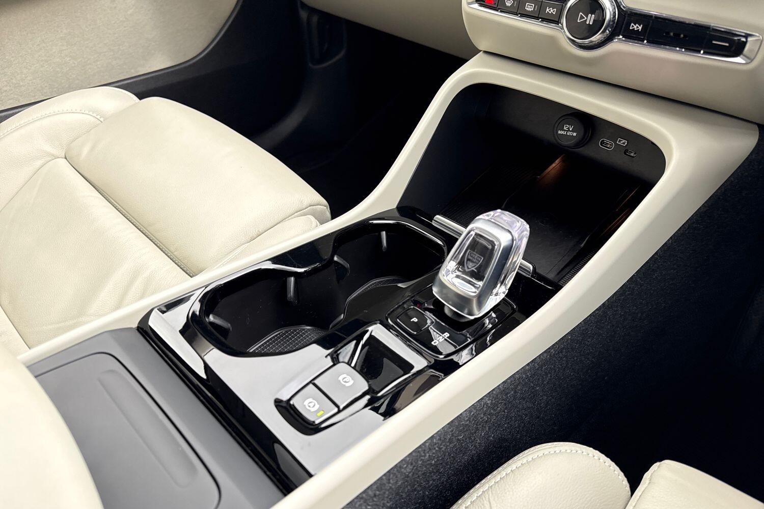 Used Volvo XC40 2022 for sale - 77523835: Photo 43