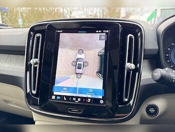 Used Volvo XC40 2022 for sale - 77523835: Photo