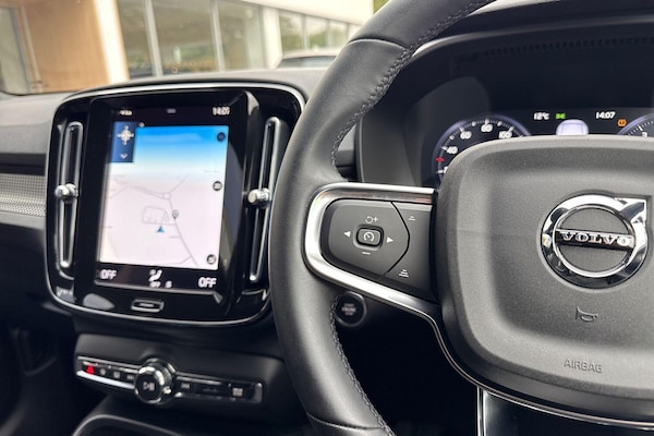 Used Volvo XC40 2021 for sale - 76295662: Photo 35