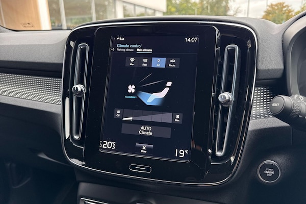 Used Volvo XC40 2021 for sale - 76295662: Photo 38