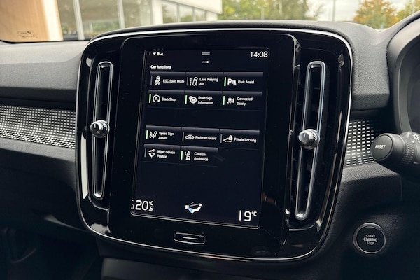 Used Volvo XC40 2021 for sale - 76295662: Photo 40