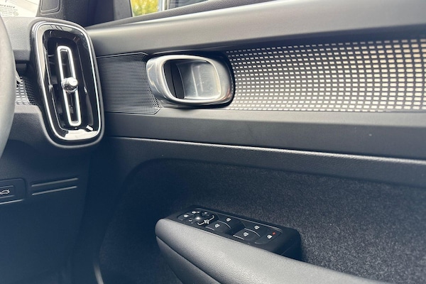 Used Volvo XC40 2021 for sale - 76295662: Photo 41