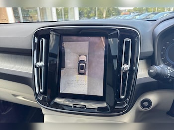 Used Volvo XC40 2022 for sale - 75708562: Photo