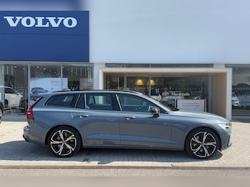 Used Volvo V60 2022 for sale - 75553137: Photo