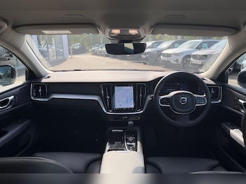 Used Volvo V60 2022 for sale - 75553137: Photo