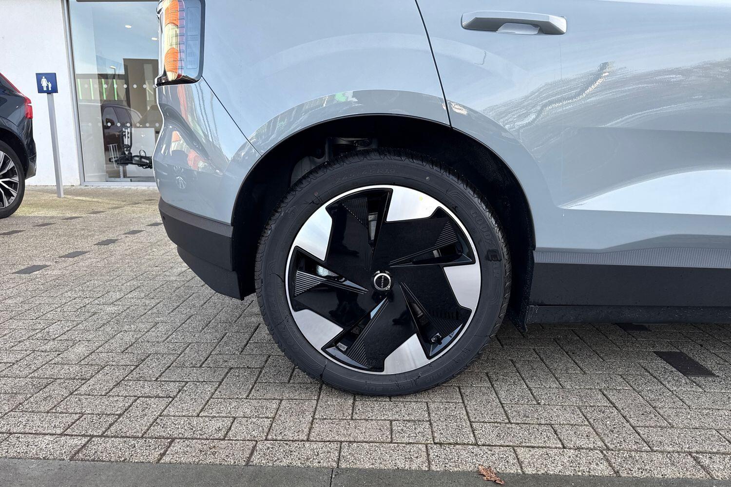 Used Volvo EX30 2025 for sale - 77131584: Photo 14