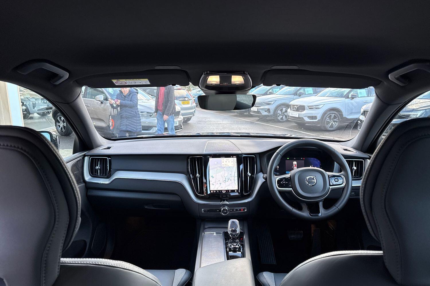 Used Volvo XC60 2023 for sale - 77358323: Photo 3