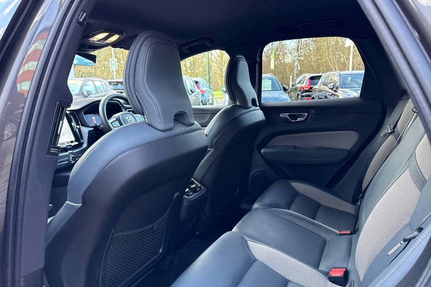 Used Volvo XC60 2023 for sale - 77358323: Photo 30