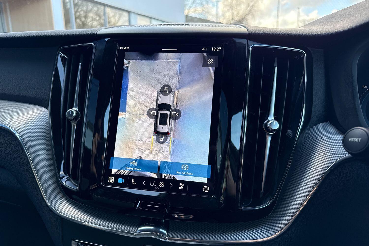 Used Volvo XC60 2023 for sale - 77358323: Photo 4