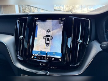 Used Volvo XC60 2023 for sale - 77358323: Photo