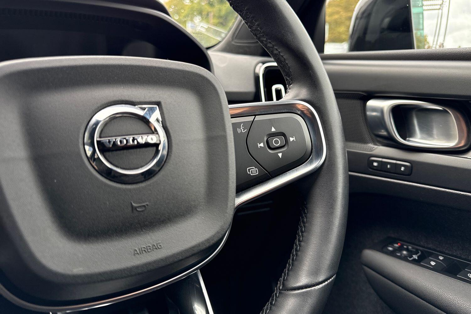 Used Volvo XC40 2022 for sale - 76456889: Photo 36