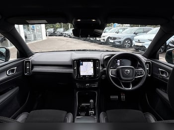 Used Volvo XC40 2022 for sale - 76456889: Photo