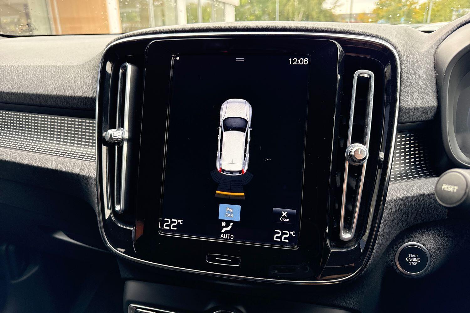 Used Volvo XC40 2022 for sale - 76456889: Photo 4