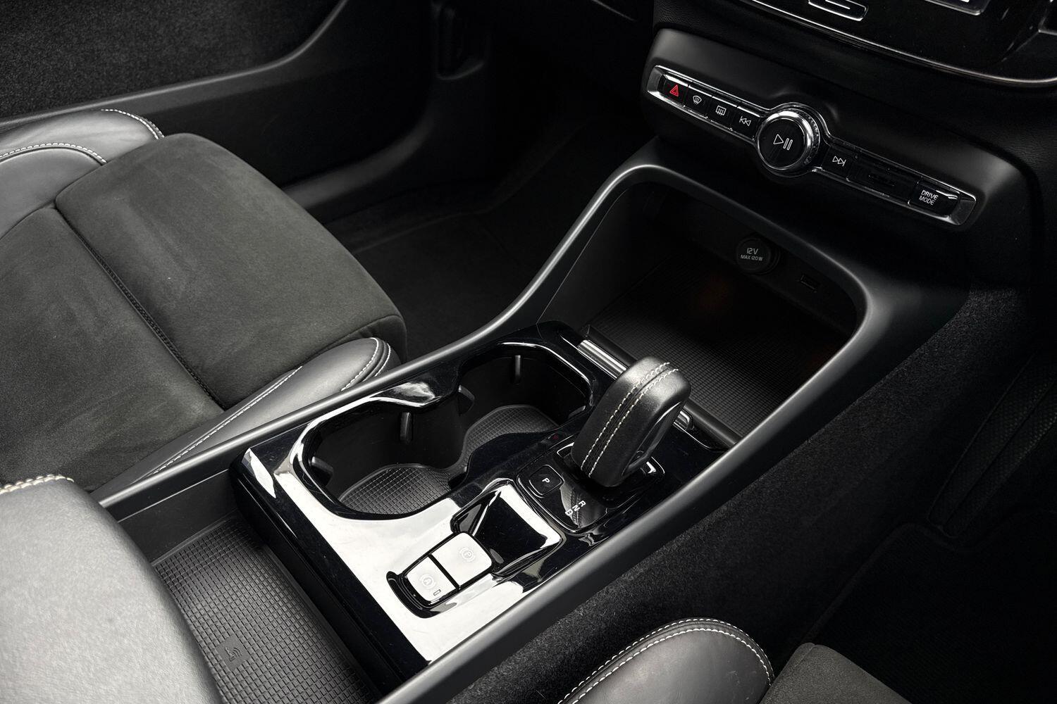 Used Volvo XC40 2022 for sale - 76456889: Photo 42