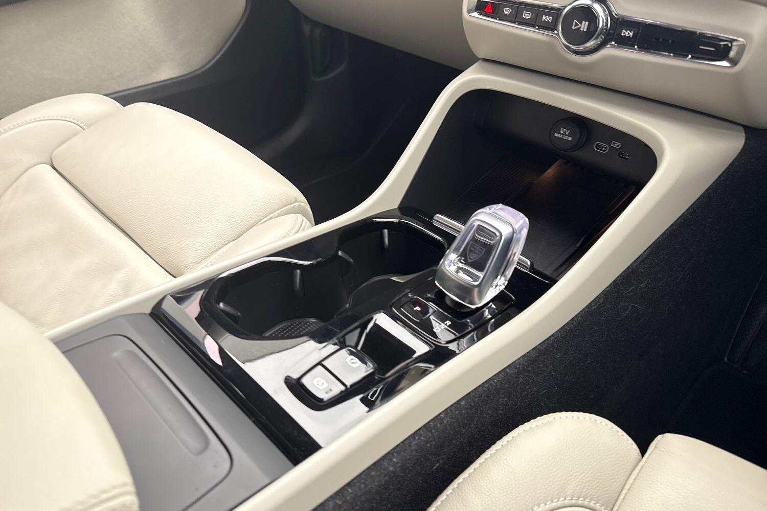 Used Volvo XC40 2022 for sale - 77611626: Photo 42