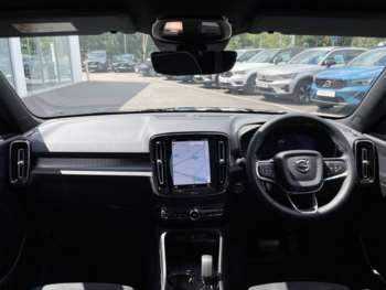 Used Volvo XC40 2025 for sale - 75141002: Photo