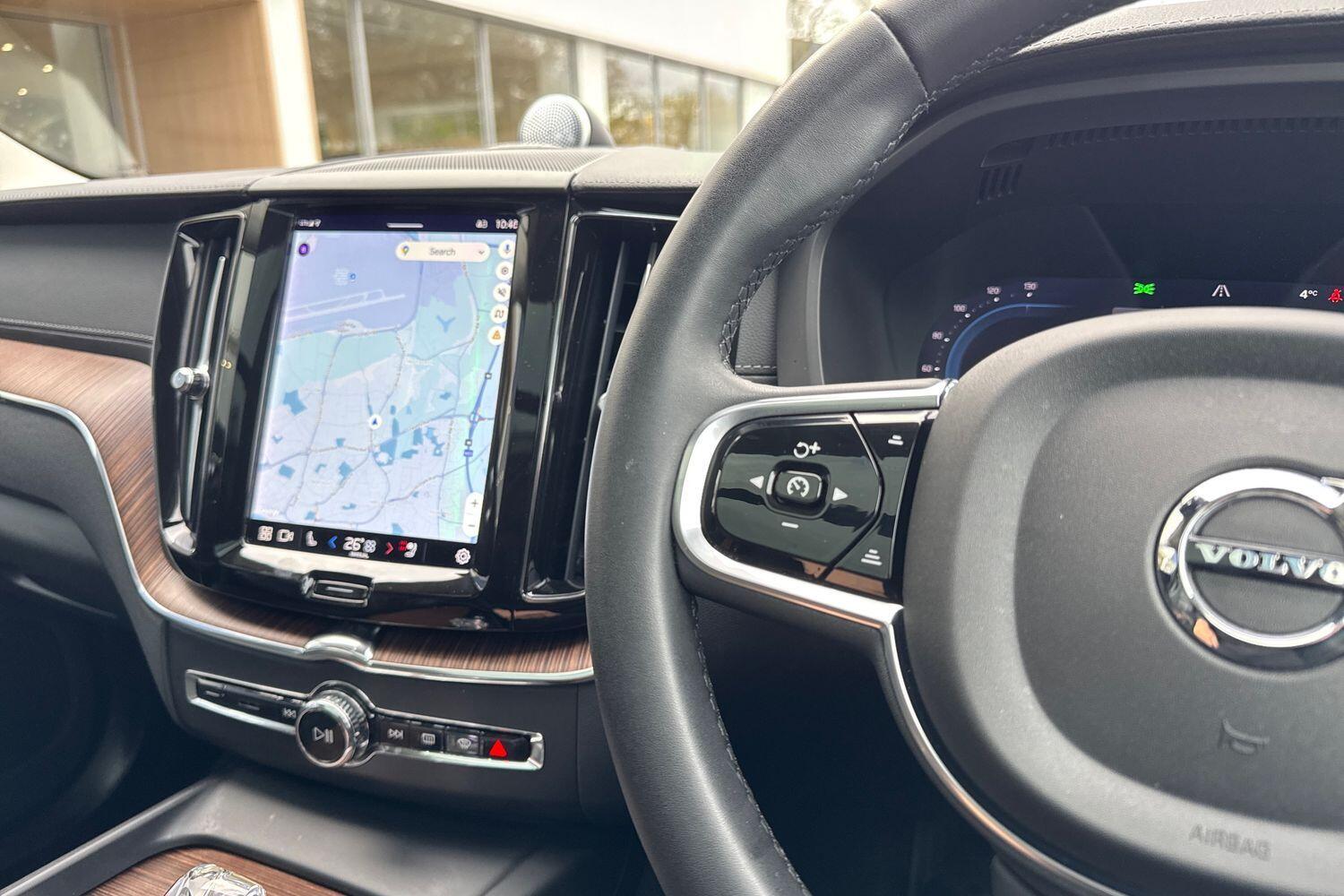 Used Volvo XC60 2022 for sale - 76645901: Photo 36