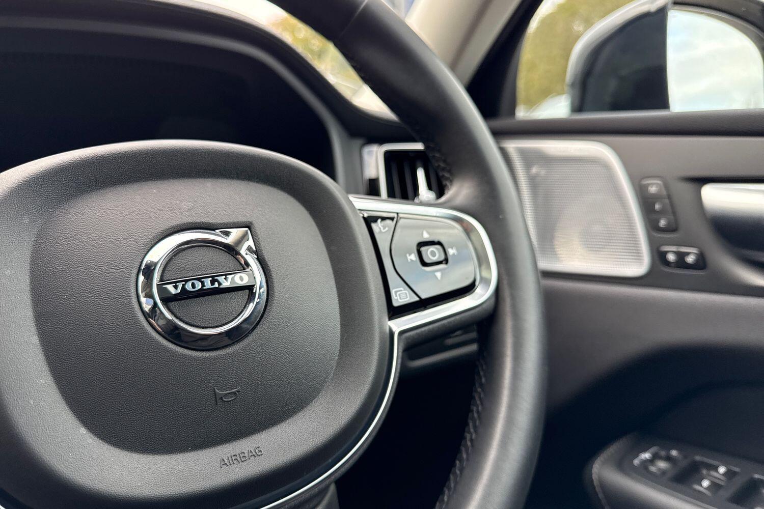 Used Volvo XC60 2022 for sale - 76645901: Photo 37