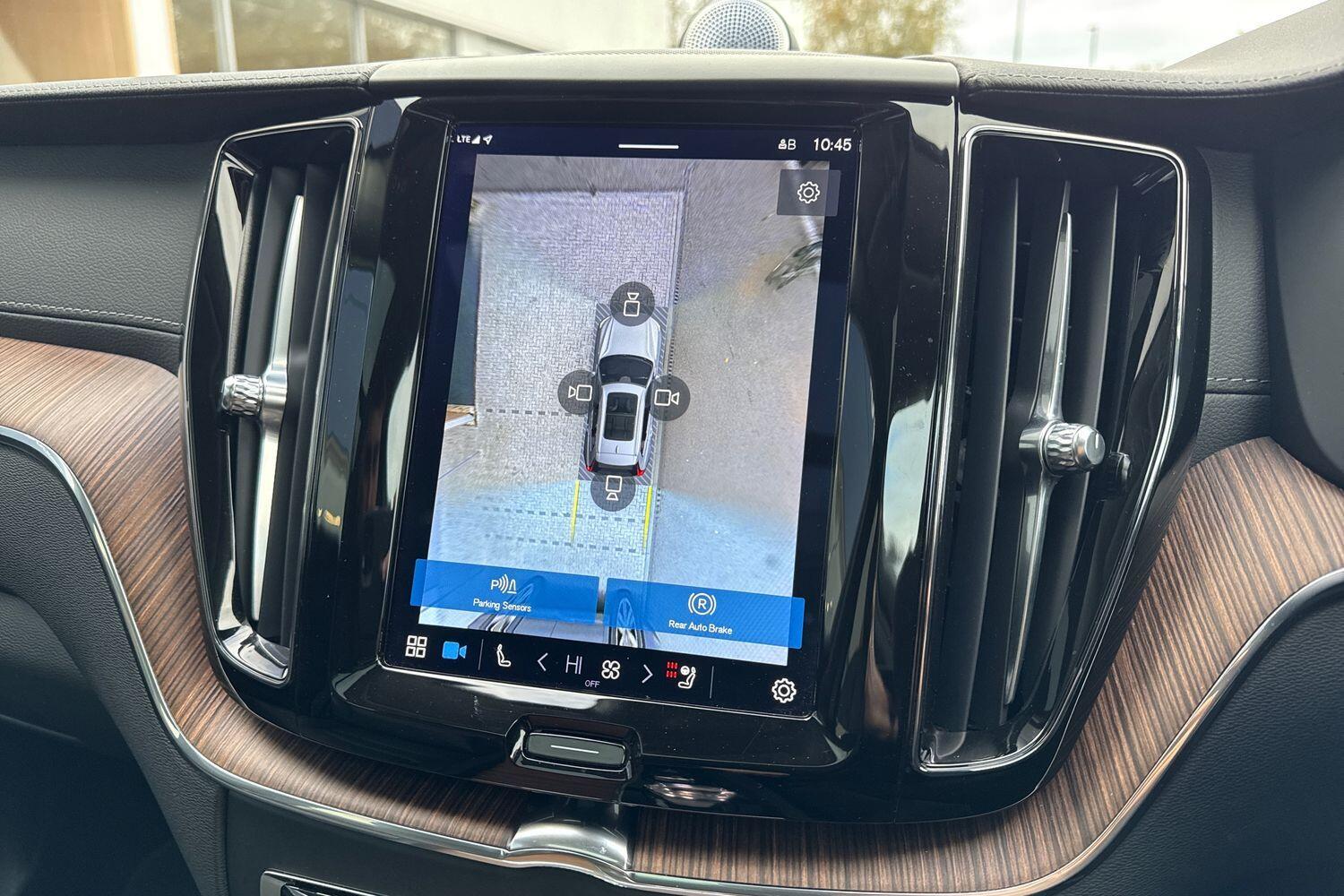 Used Volvo XC60 2022 for sale - 76645901: Photo 4