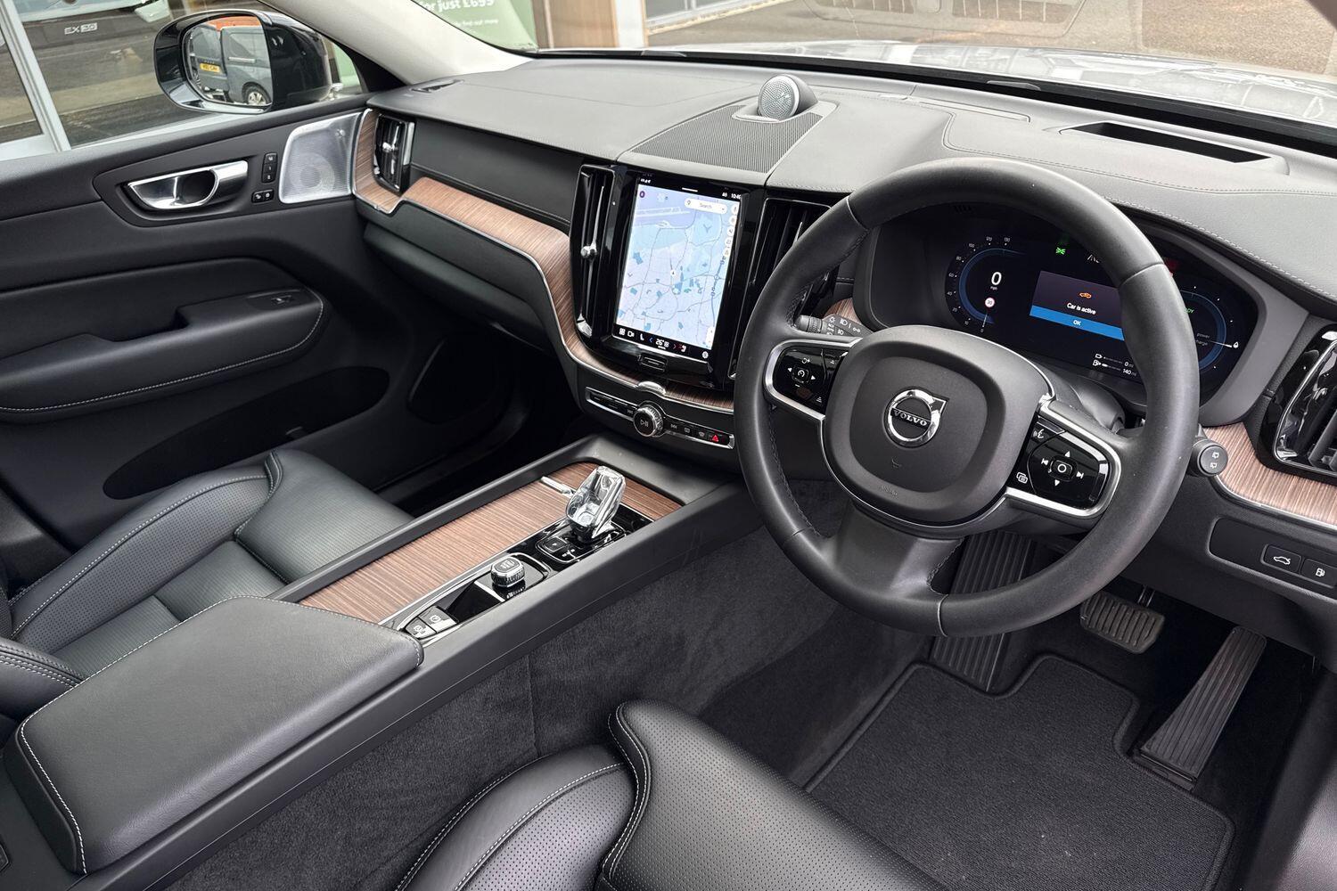 Used Volvo XC60 2022 for sale - 76645901: Photo 6