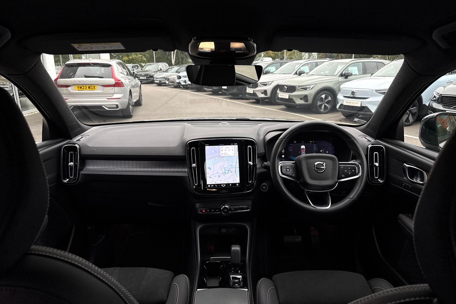 Used Volvo XC40 2022 for sale - 76295509: Photo 3