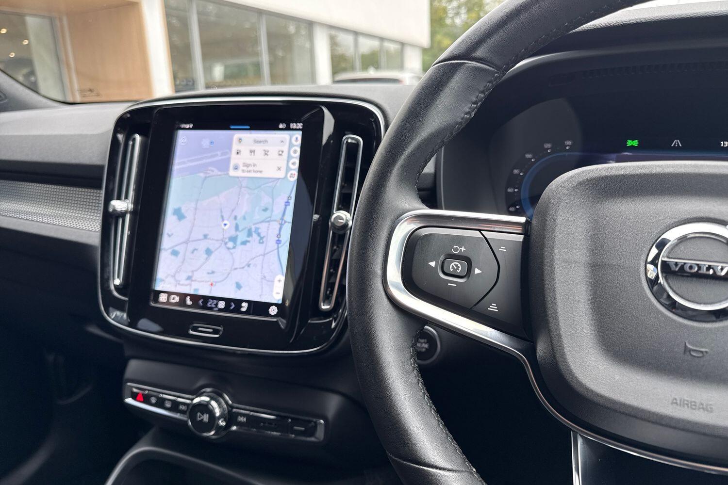 Used Volvo XC40 2022 for sale - 76295509: Photo 35