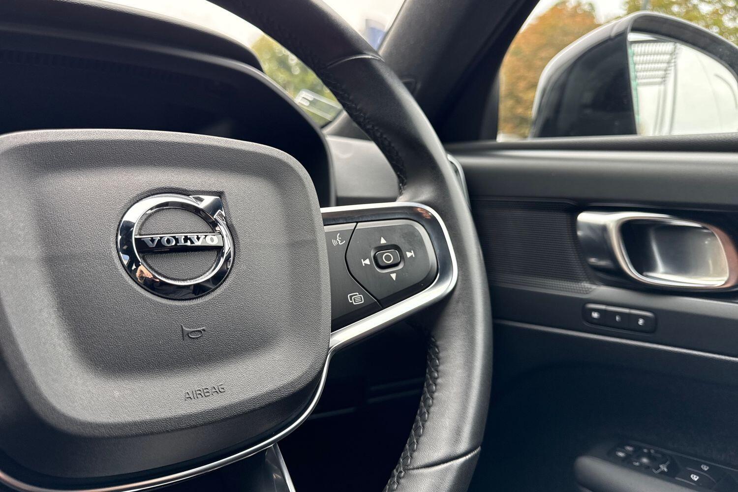 Used Volvo XC40 2022 for sale - 76295509: Photo 36