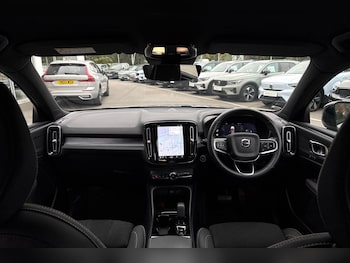 Used Volvo XC40 2022 for sale - 76295509: Photo 3