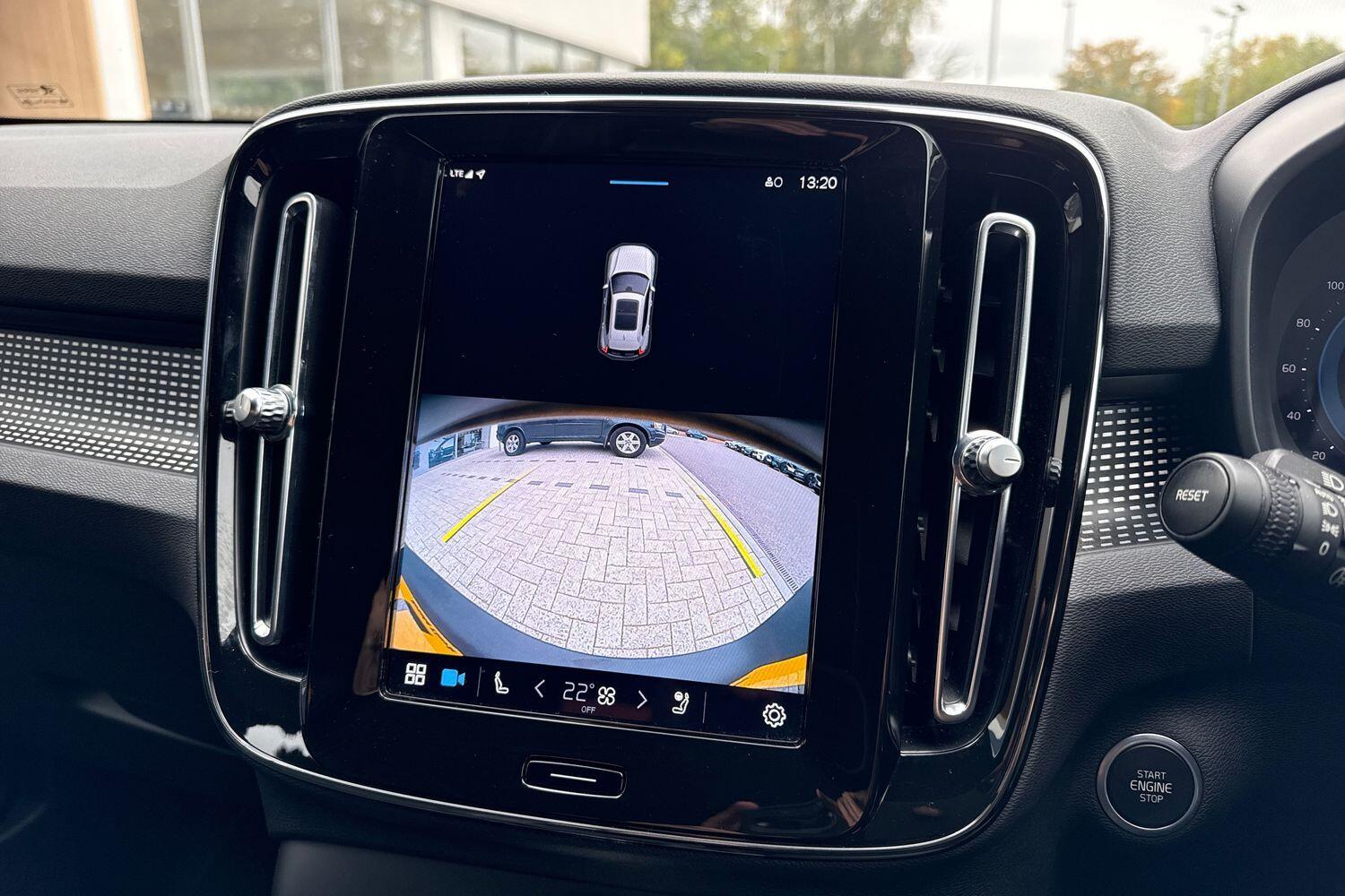 Used Volvo XC40 2022 for sale - 76295509: Photo 4