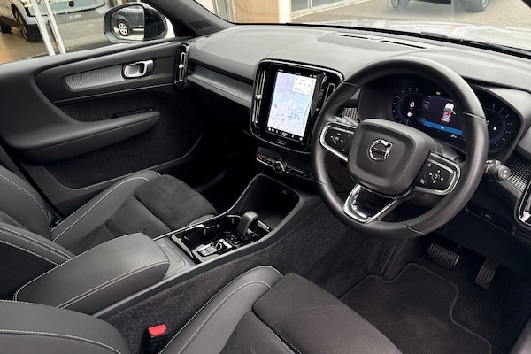 Used Volvo XC40 2022 for sale - 76295509: Photo 5