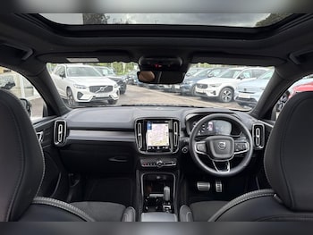 Used Volvo XC40 2022 for sale - 75729052: Photo