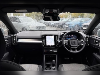 Used Volvo XC40 2025 for sale - 76408846: Photo