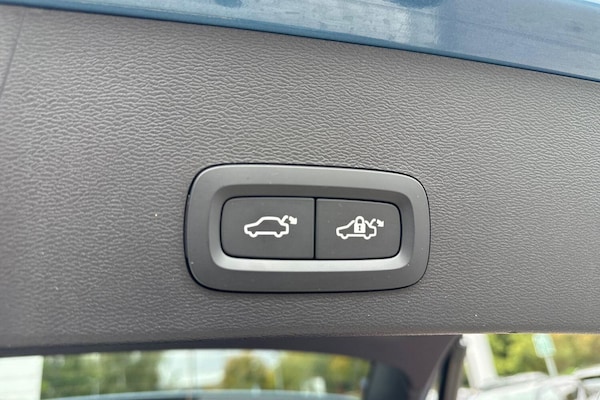 Used Volvo XC40 2025 for sale - 76226394: Photo 20