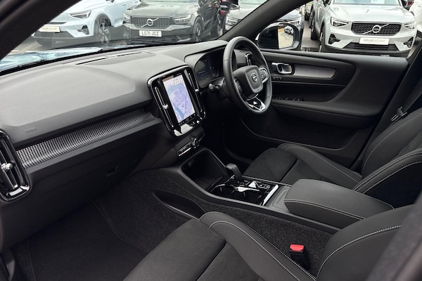 Used Volvo XC40 2025 for sale - 76226394: Photo 26