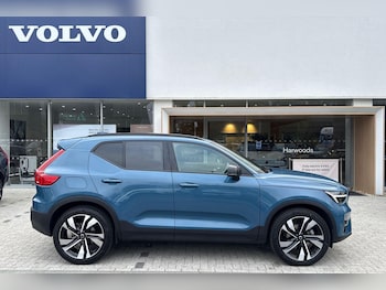 Used Volvo XC40 2025 for sale - 76226394: Photo 2