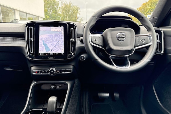 Used Volvo XC40 2025 for sale - 76226394: Photo 33
