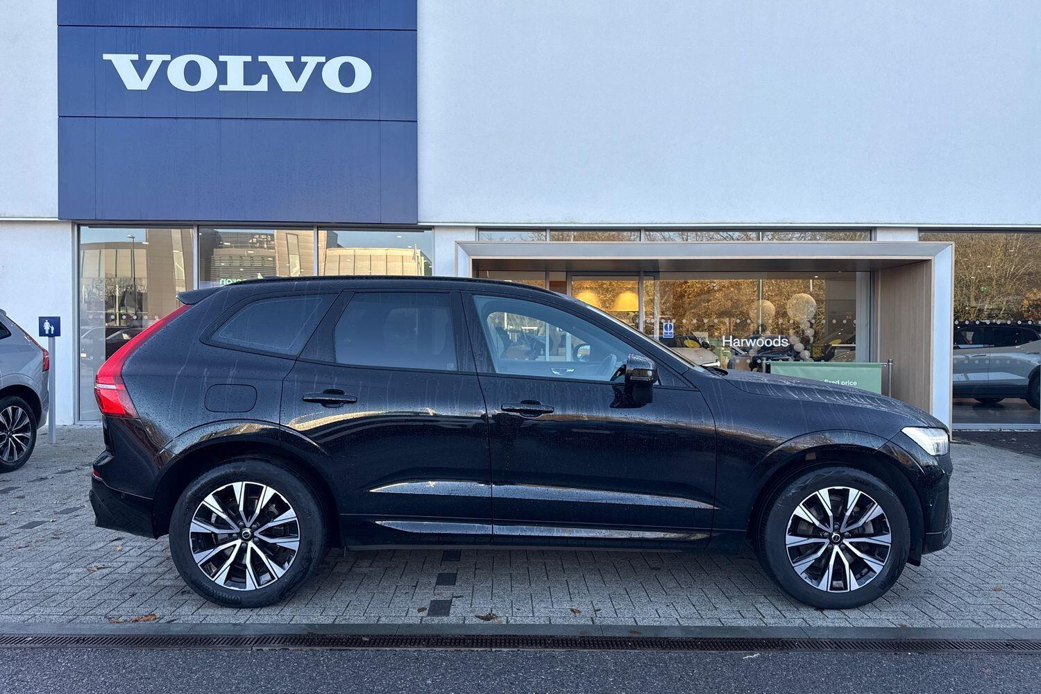 Used Volvo XC60 2022 for sale - 77468325: Photo 2