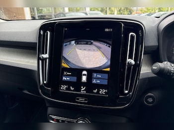 Used Volvo XC40 2019 for sale - 75768945: Photo