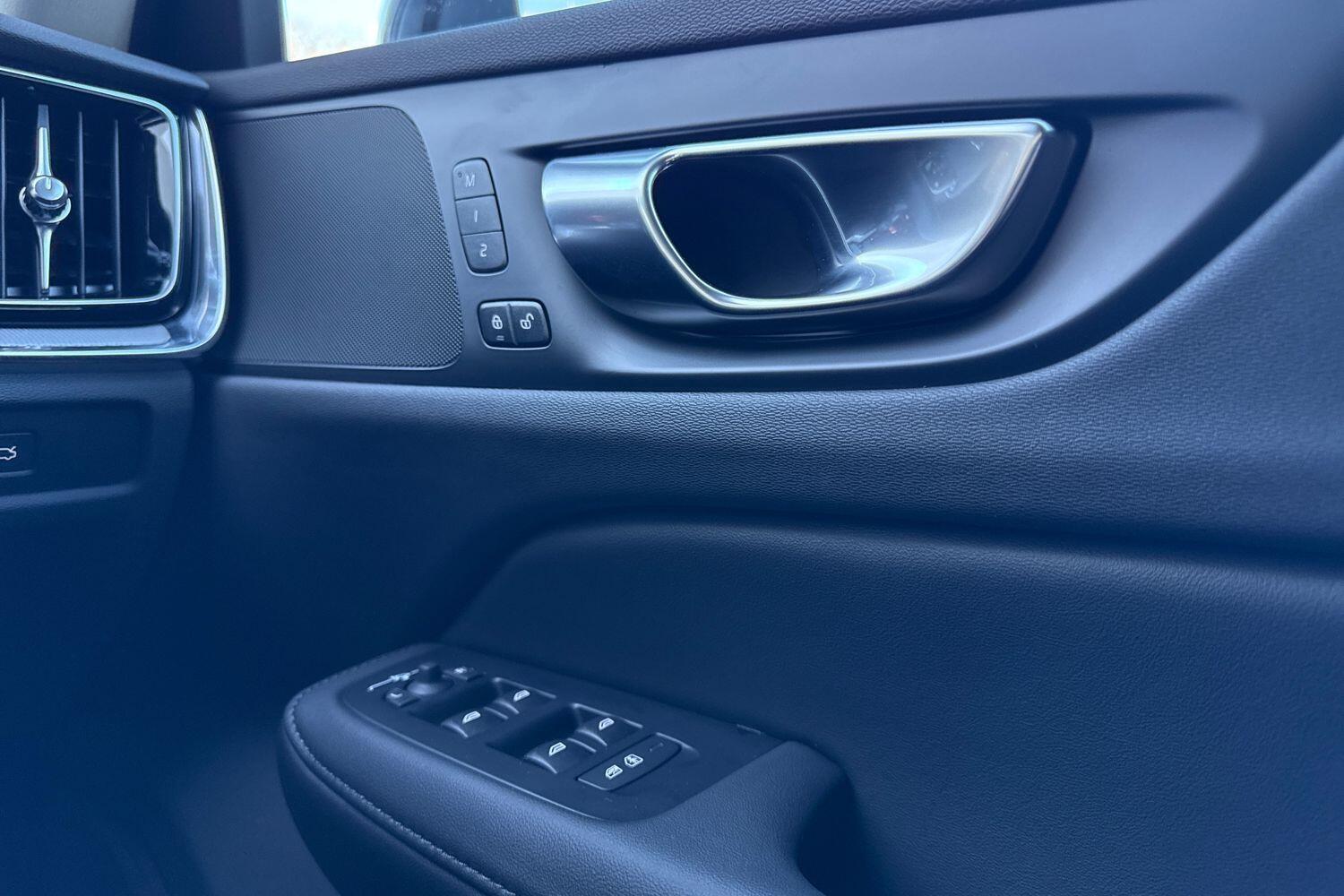 Used Volvo V60 2025 for sale - 77683835: Photo 42