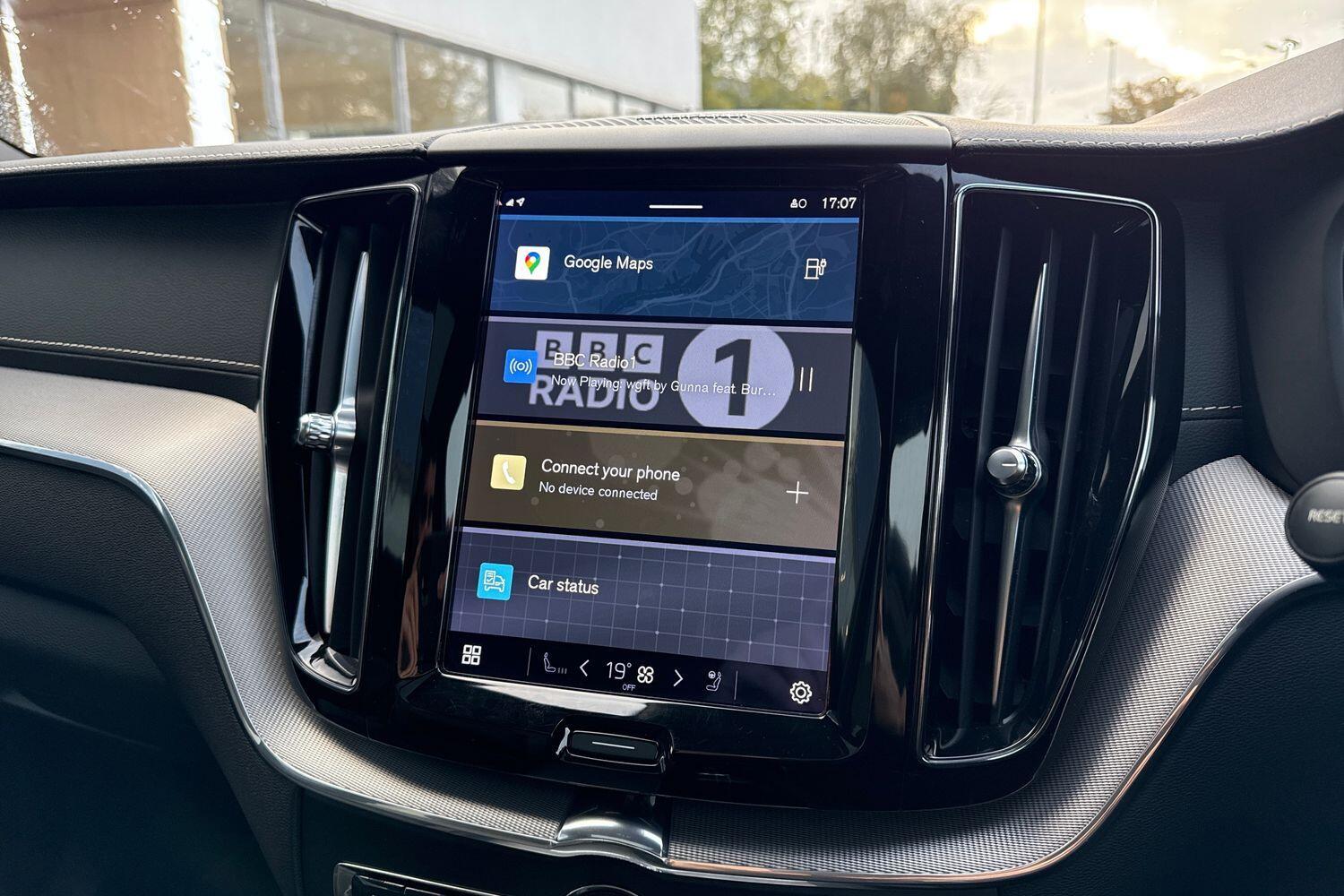 Used Volvo XC60 2022 for sale - 76389359: Photo 35