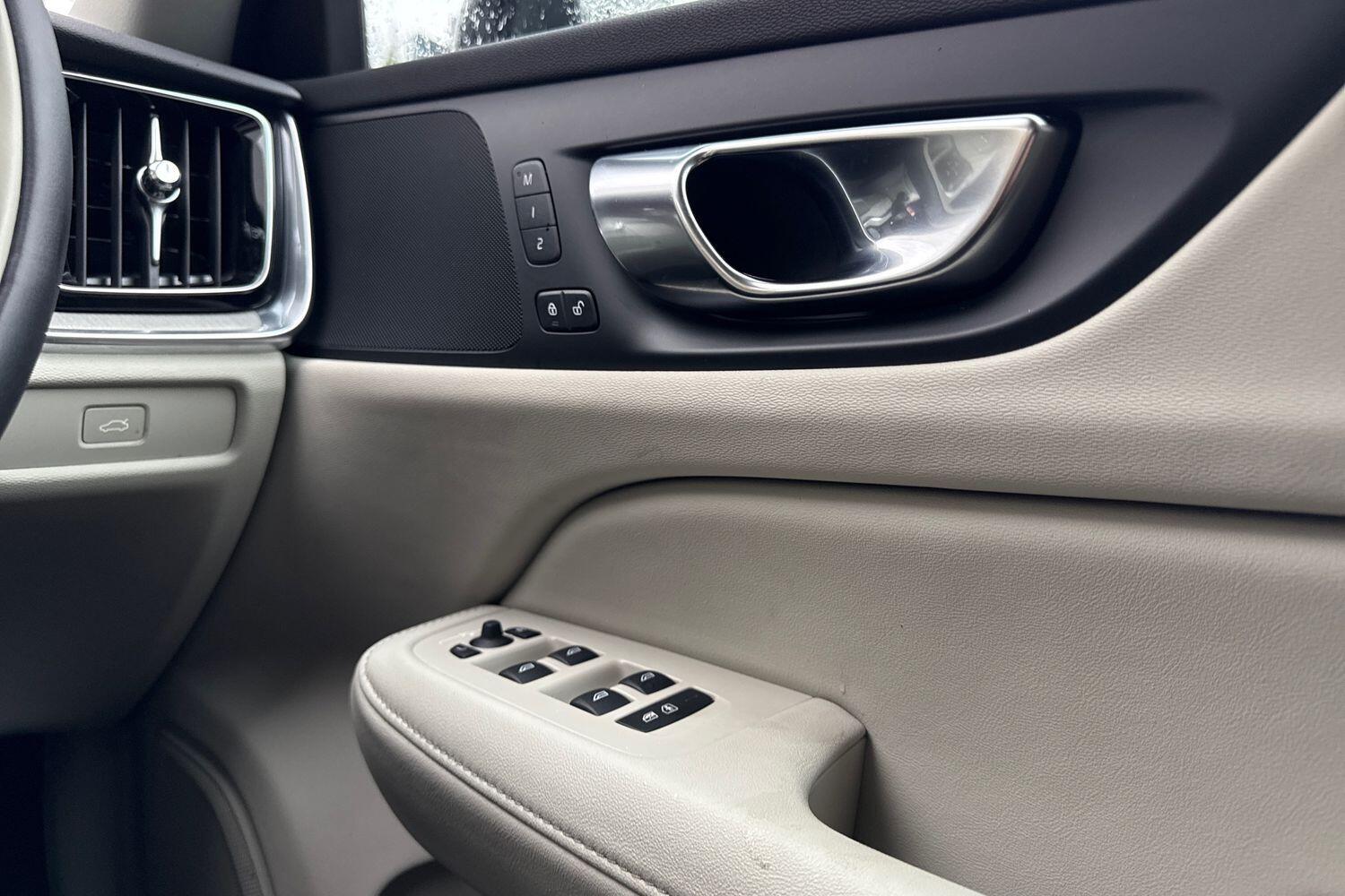 Used Volvo V60 for sale - 77291431: Photo 39