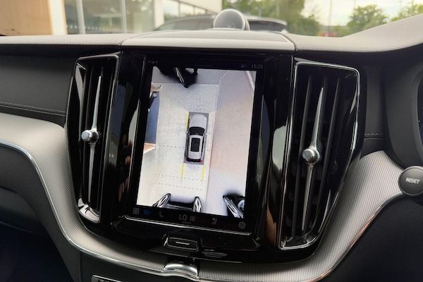 Used Volvo XC60 2024 for sale - 75339445: Photo 4