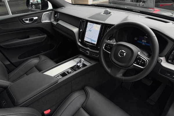 Used Volvo XC60 2024 for sale - 75339445: Photo 5