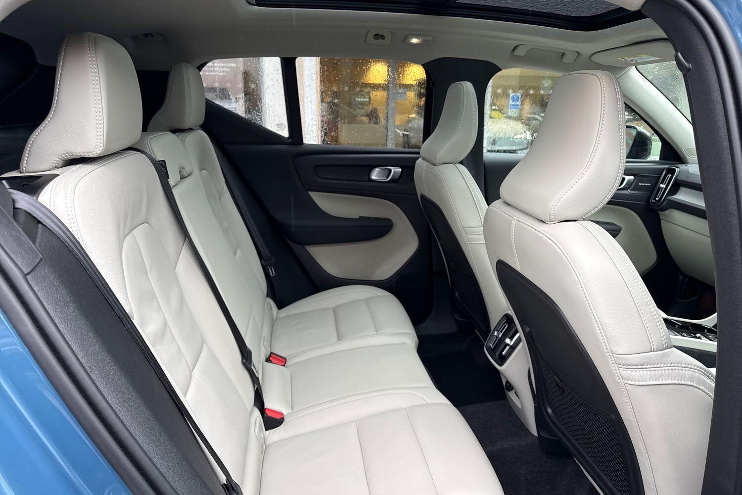 Used Volvo XC40 2025 for sale - 76596946: Photo 23