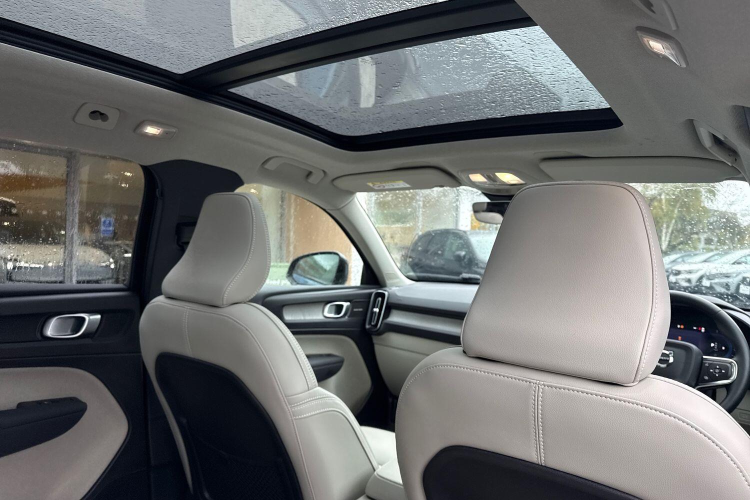 Used Volvo XC40 2025 for sale - 76596946: Photo 24