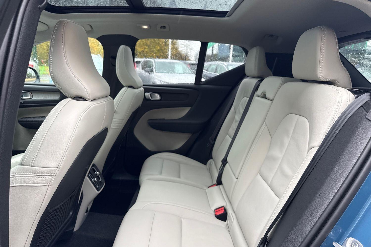 Used Volvo XC40 2025 for sale - 76596946: Photo 30